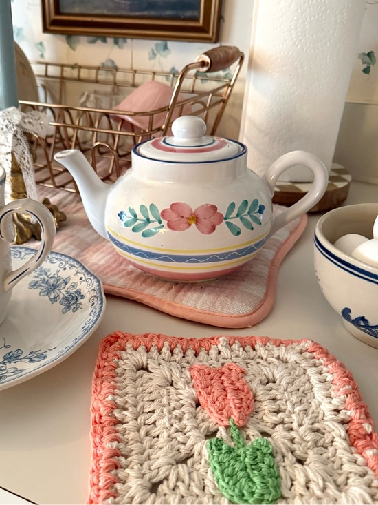 Other - Vintage Floral Ceramic Teapot – Cottage Style Kitchen Decor